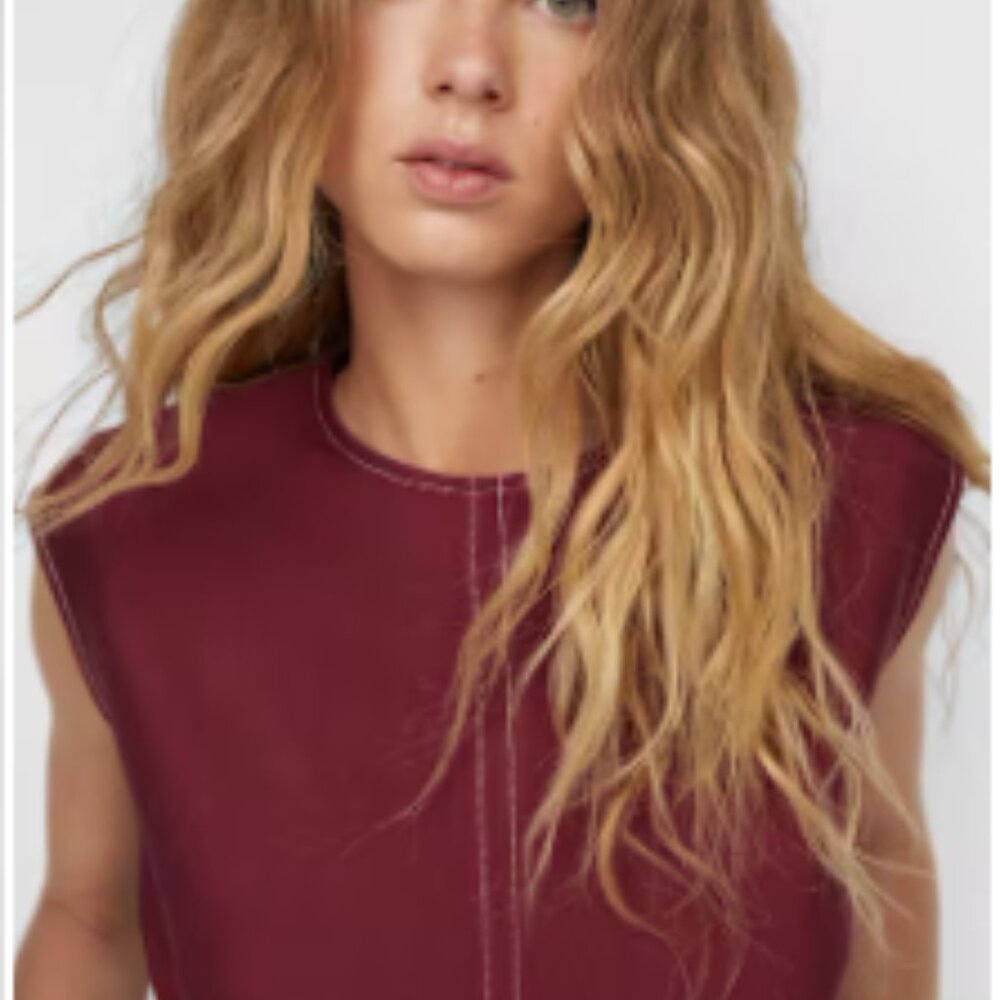 Puffed top with seams